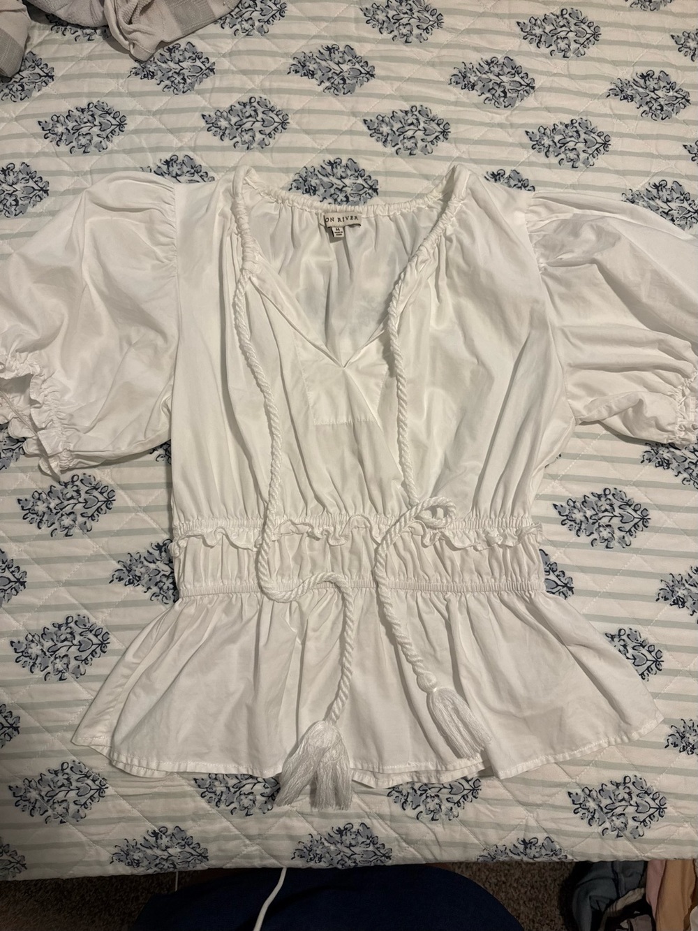 Moon River White Puff Sleeve Blouse